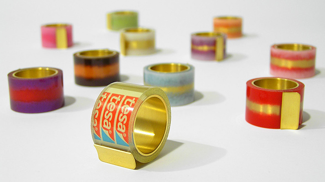 Tesa-Ringe von Jiro Kamata in unterschiedlichen Farben